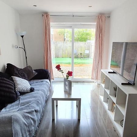 Trendy, Modern Garden Posh Peckham Apartment Londýn Exteriér fotografie